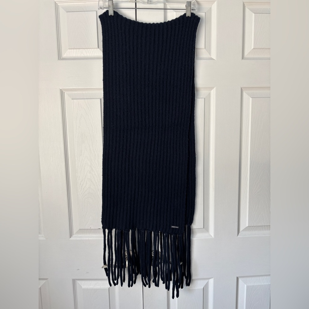 NWOT Michael Kors Navy Knit Scarf